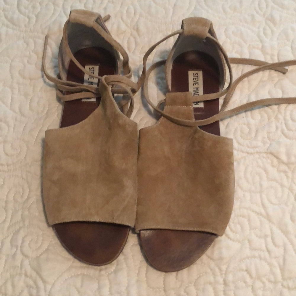 Steve Madden lace up flats